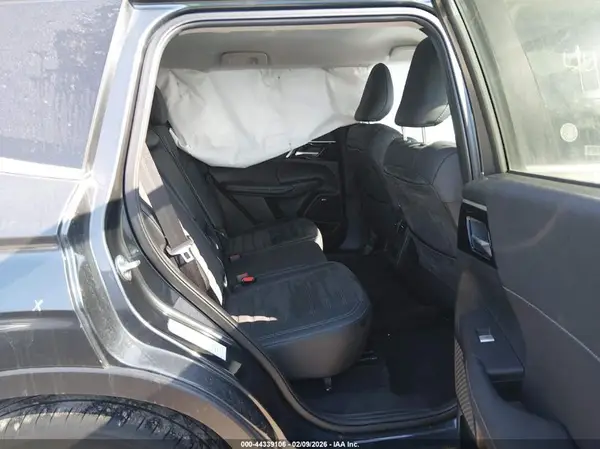 JA4J3VA80SZ021405 2025 MITSUBISHI OUTLANDER - Image 8