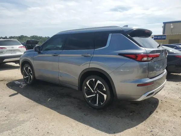 JA4J3VA81NZ038640 2022 MITSUBISHI OUTLANDER - Image 2
