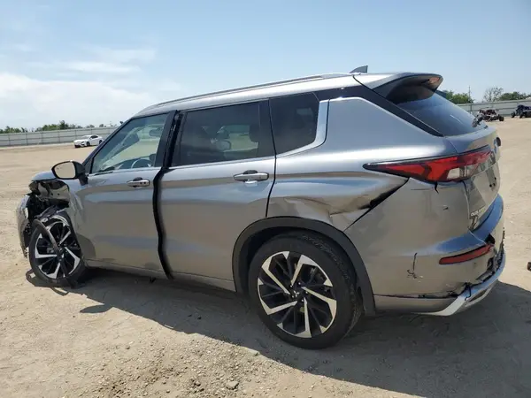 JA4J3VA81NZ089457 2022 MITSUBISHI OUTLANDER - Image 2