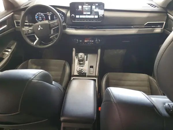 JA4J3VA81RZ027059 2024 MITSUBISHI OUTLANDER - Image 8