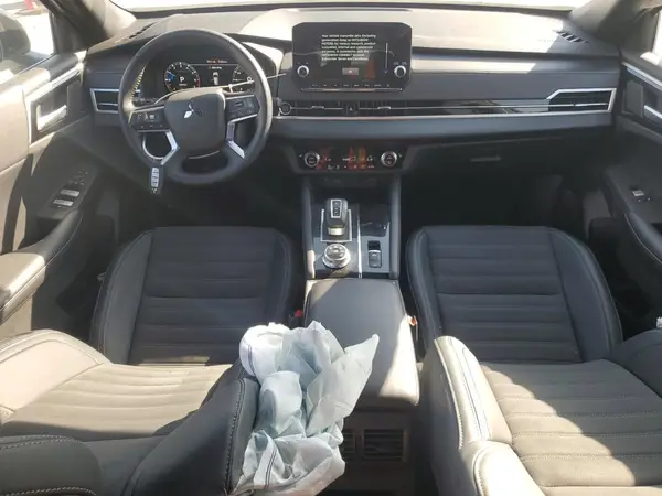 JA4J3VA81RZ028390 2024 MITSUBISHI OUTLANDER - Image 8