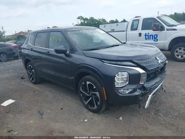 JA4J3VA81RZ049952 2024 MITSUBISHI OUTLANDER - Image 1