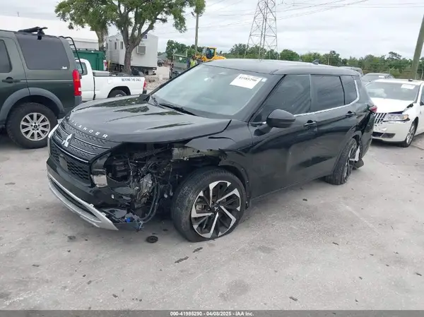 JA4J3VA81RZ053158 2024 MITSUBISHI OUTLANDER - Image 2