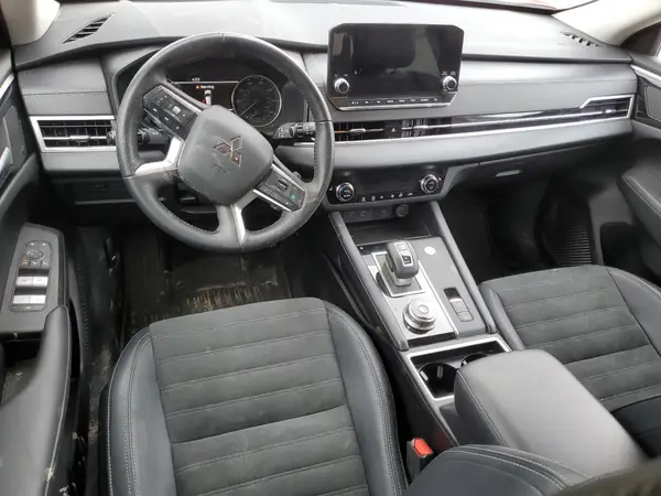 JA4J3VA81RZ068789 2024 MITSUBISHI OUTLANDER - Image 8