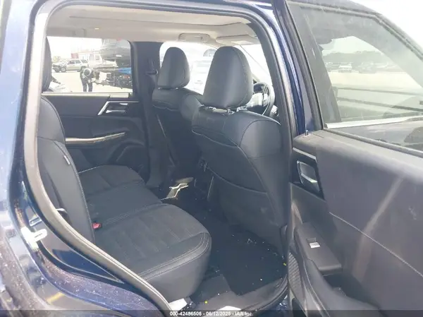 JA4J3VA81RZ084894 2024 MITSUBISHI OUTLANDER - Image 8