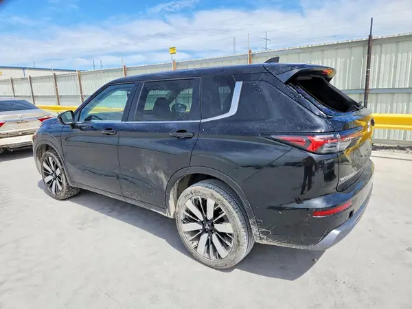 JA4J3VA81SZ020893 2025 MITSUBISHI OUTLANDER - Image 2