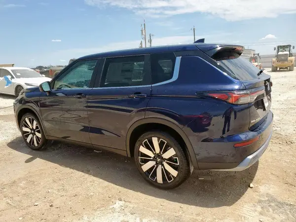 JA4J3VA81SZ023017 2025 MITSUBISHI OUTLANDER - Image 2
