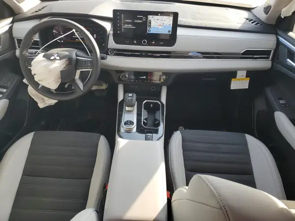 JA4J3VA81SZ053103 2025 MITSUBISHI OUTLANDER - Image 8