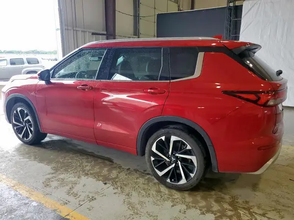 JA4J3VA82PZ043185 2023 MITSUBISHI OUTLANDER - Image 2