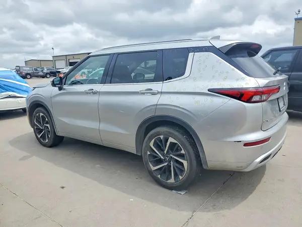 JA4J3VA82PZ056177 2023 MITSUBISHI OUTLANDER - Image 2