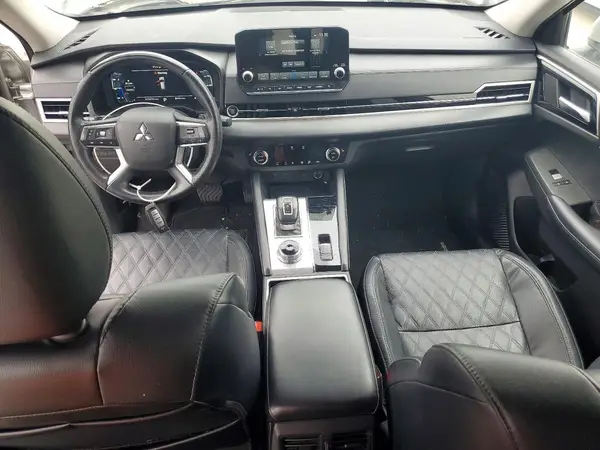 JA4J3VA82PZ056177 2023 MITSUBISHI OUTLANDER - Image 8