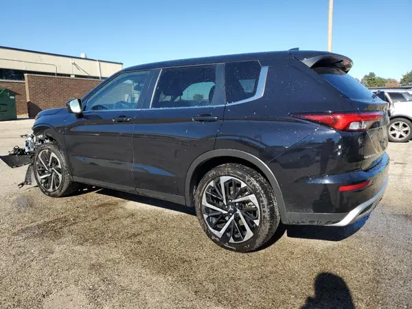 JA4J3VA82RZ044128 2024 MITSUBISHI OUTLANDER - Image 2