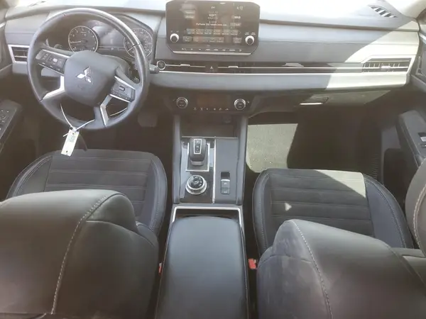 JA4J3VA82RZ048129 2024 MITSUBISHI OUTLANDER - Image 8