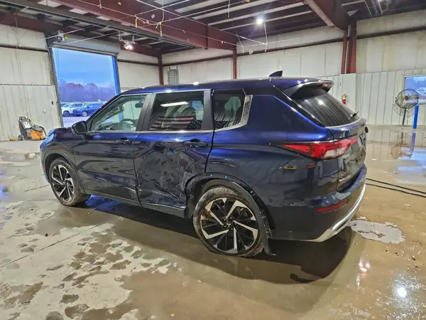 JA4J3VA82RZ070650 2024 MITSUBISHI OUTLANDER - Image 2