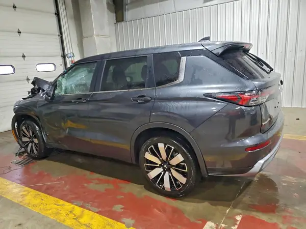 JA4J3VA82SZ016562 2025 MITSUBISHI OUTLANDER - Image 2