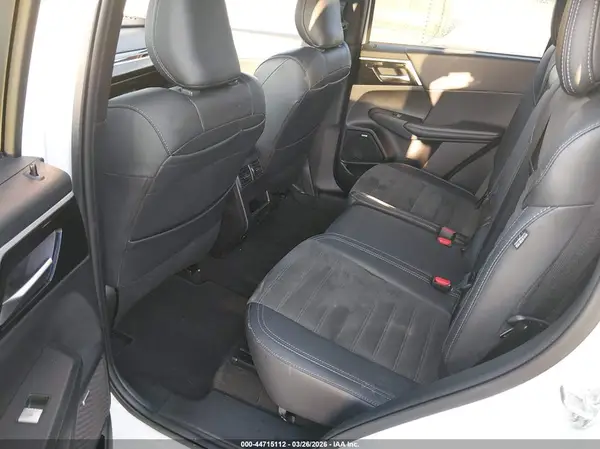 JA4J3VA82SZ020143 2025 MITSUBISHI OUTLANDER - Image 8