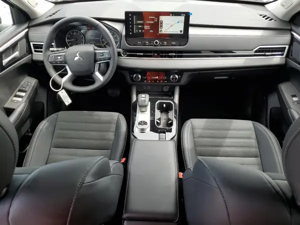 JA4J3VA82SZ031157 2025 MITSUBISHI OUTLANDER - Image 8