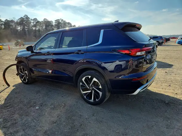 JA4J3VA83RZ013647 2024 MITSUBISHI OUTLANDER - Image 2