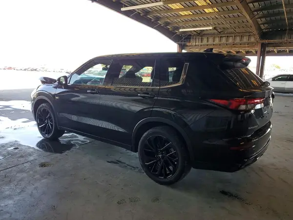 JA4J3VA83RZ015026 2024 MITSUBISHI OUTLANDER - Image 2