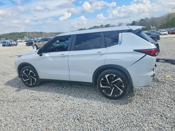 JA4J3VA83RZ016080 2024 MITSUBISHI OUTLANDER - Image 2