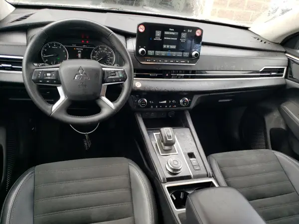 JA4J3VA83RZ028813 2024 MITSUBISHI OUTLANDER - Image 8