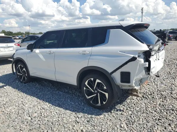 JA4J3VA83RZ049029 2024 MITSUBISHI OUTLANDER - Image 2