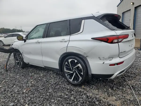 JA4J3VA83RZ065022 2024 MITSUBISHI OUTLANDER - Image 2