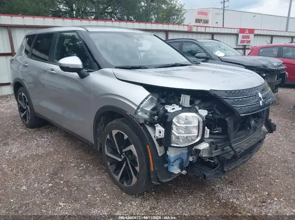 JA4J3VA83RZ068485 2024 MITSUBISHI OUTLANDER - Image 1