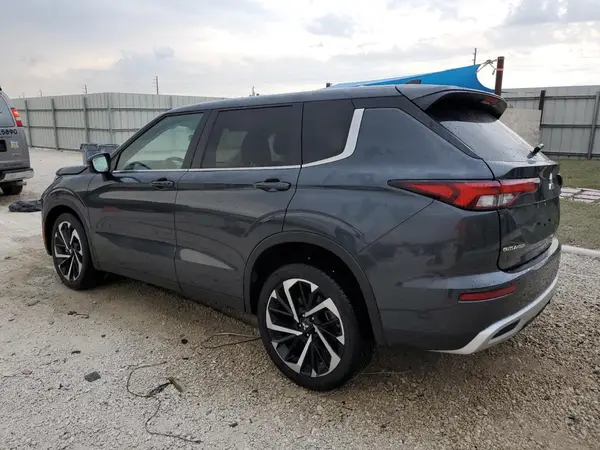 JA4J3VA83RZ068518 2024 MITSUBISHI OUTLANDER - Image 2