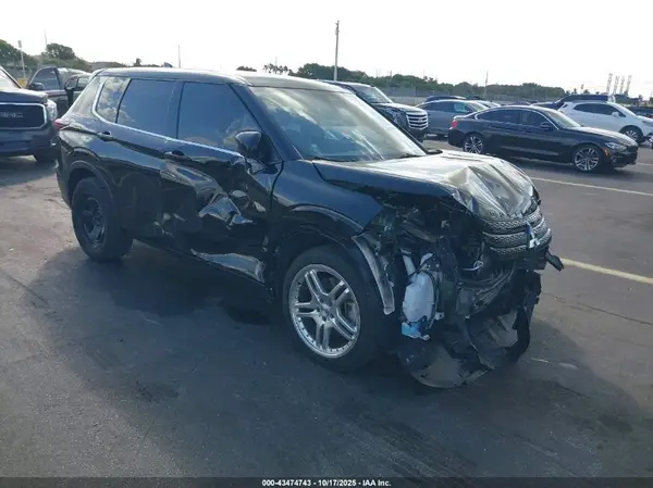 JA4J3VA83RZ072813 2024 MITSUBISHI OUTLANDER - Image 1