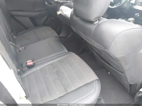 JA4J3VA83SZ014075 2025 MITSUBISHI OUTLANDER - Image 8