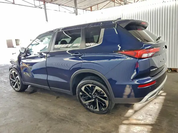 JA4J3VA84RZ035091 2024 MITSUBISHI OUTLANDER - Image 2
