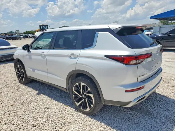 JA4J3VA84RZ055597 2024 MITSUBISHI OUTLANDER - Image 2