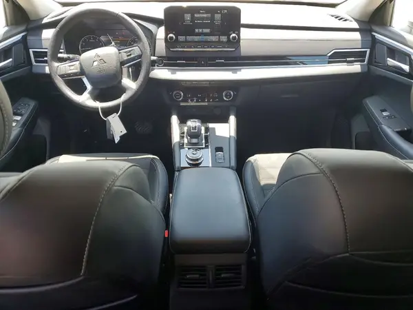 JA4J3VA84RZ055597 2024 MITSUBISHI OUTLANDER - Image 8