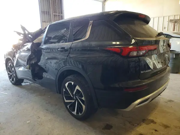 JA4J3VA84RZ056927 2024 MITSUBISHI OUTLANDER - Image 2
