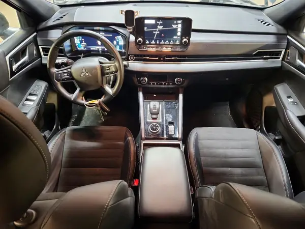 JA4J3VA84RZ085506 2024 MITSUBISHI OUTLANDER - Image 8