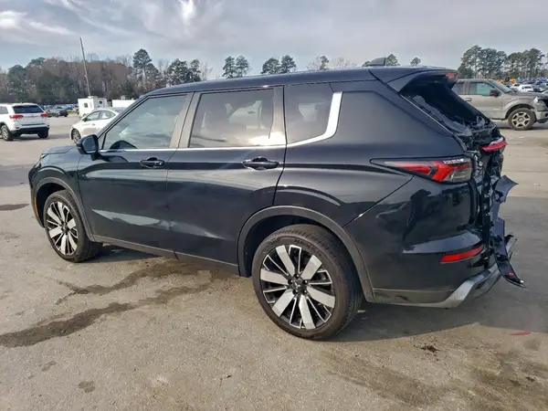 JA4J3VA84SZ013890 2025 MITSUBISHI OUTLANDER - Image 2