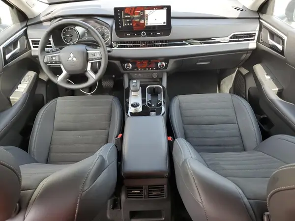 JA4J3VA84SZ029362 2025 MITSUBISHI OUTLANDER - Image 8