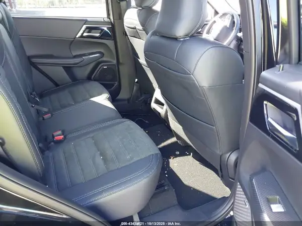 JA4J3VA84SZ046548 2025 MITSUBISHI OUTLANDER - Image 8