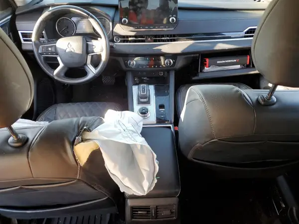 JA4J3VA85NZ061709 2022 MITSUBISHI OUTLANDER - Image 8