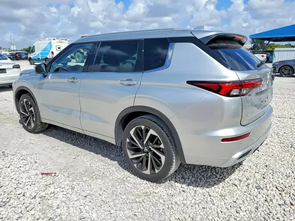 JA4J3VA85PZ009709 2023 MITSUBISHI OUTLANDER - Image 2
