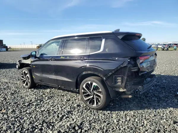 JA4J3VA85PZ037462 2023 MITSUBISHI OUTLANDER - Image 2