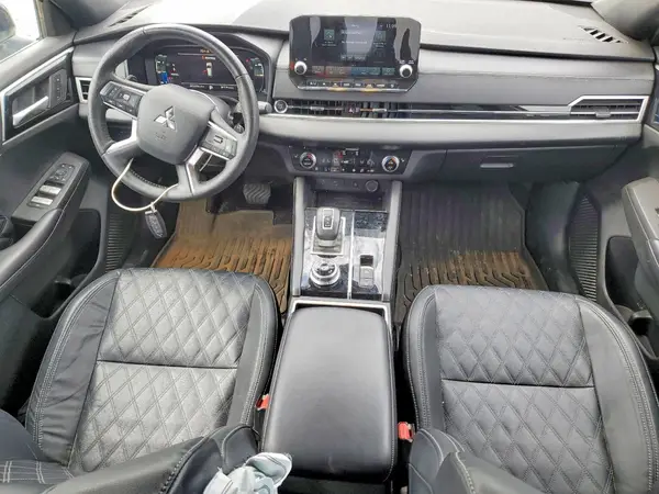JA4J3VA85PZ042208 2023 MITSUBISHI OUTLANDER - Image 8