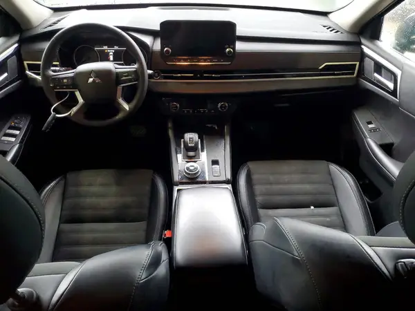 JA4J3VA85RZ009468 2024 MITSUBISHI OUTLANDER - Image 8