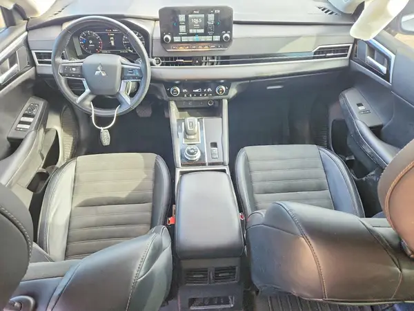 JA4J3VA85RZ014699 2024 MITSUBISHI OUTLANDER - Image 8