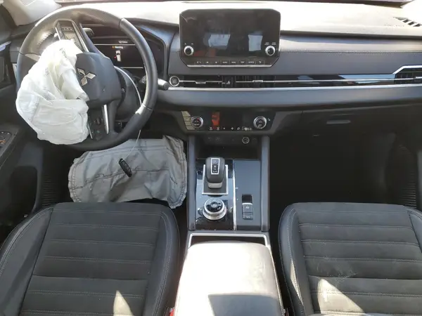 JA4J3VA85RZ015514 2024 MITSUBISHI OUTLANDER - Image 8
