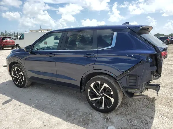 JA4J3VA85RZ024424 2024 MITSUBISHI OUTLANDER - Image 2