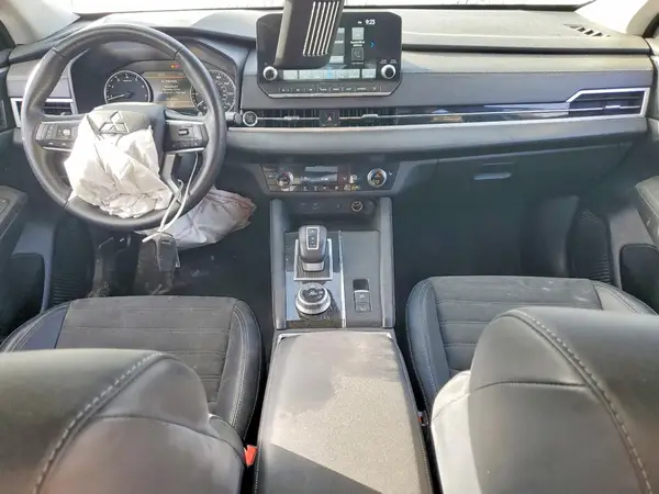 JA4J3VA85RZ037173 2024 MITSUBISHI OUTLANDER - Image 8