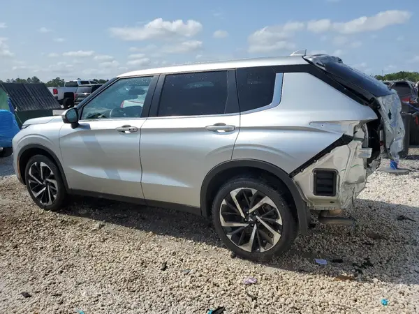 JA4J3VA85RZ082808 2024 MITSUBISHI OUTLANDER - Image 2