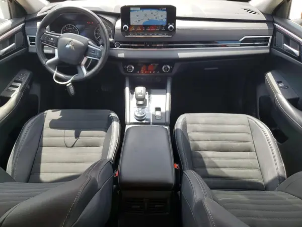 JA4J3VA85RZ083411 2024 MITSUBISHI OUTLANDER - Image 8